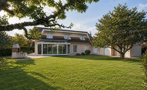 Casa en Ornex, Auvernia-Ródano-Alpes, Francia 1