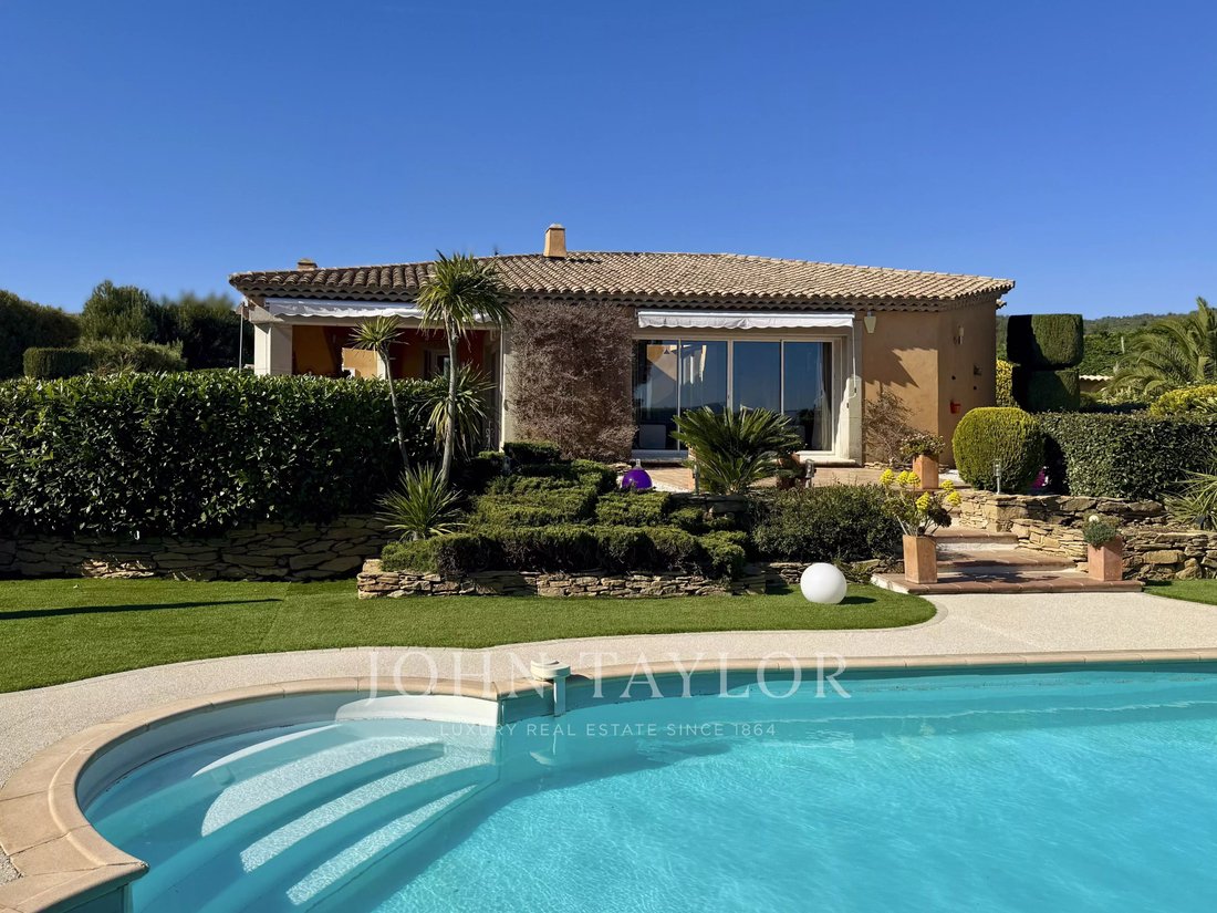 Villa en Saint-Cyr-sur-Mer, Provenza-Alpes-Costa Azul, Francia 1 - 17550323
