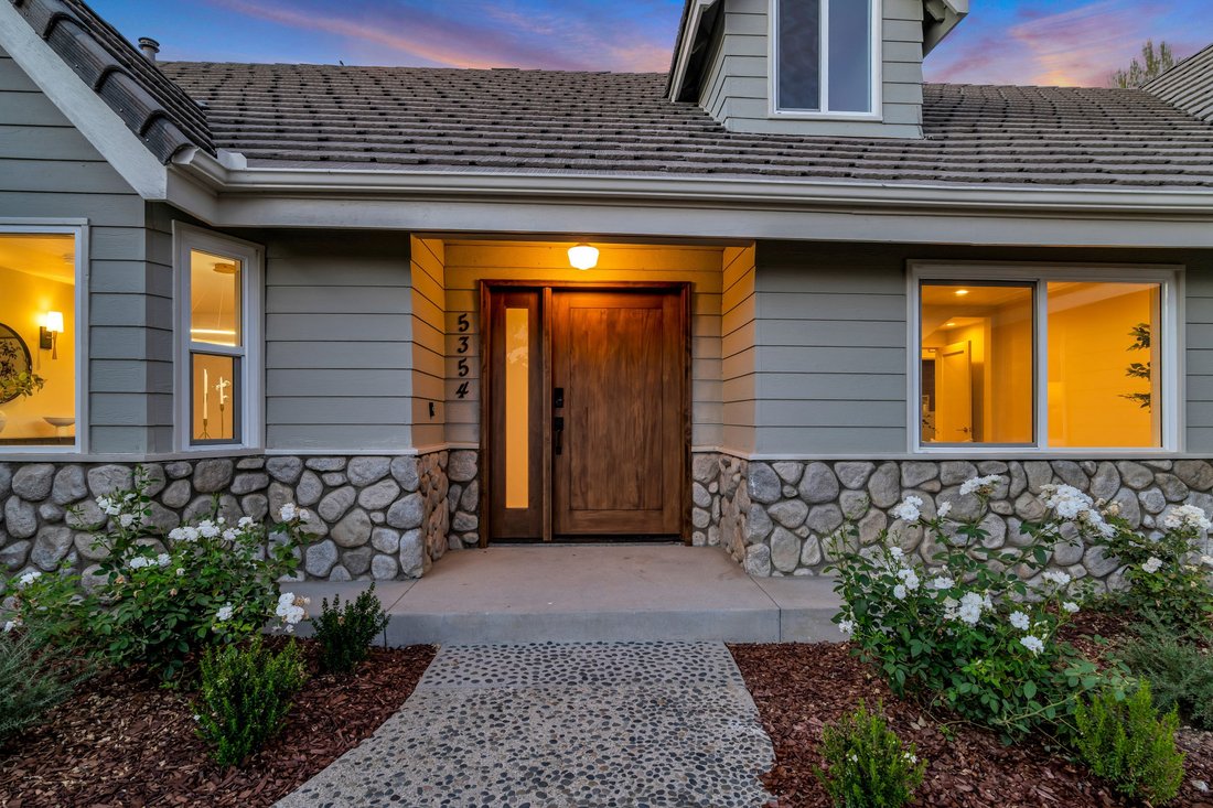 Casa a Agoura Hills, California, Stati Uniti 4 - 18716451