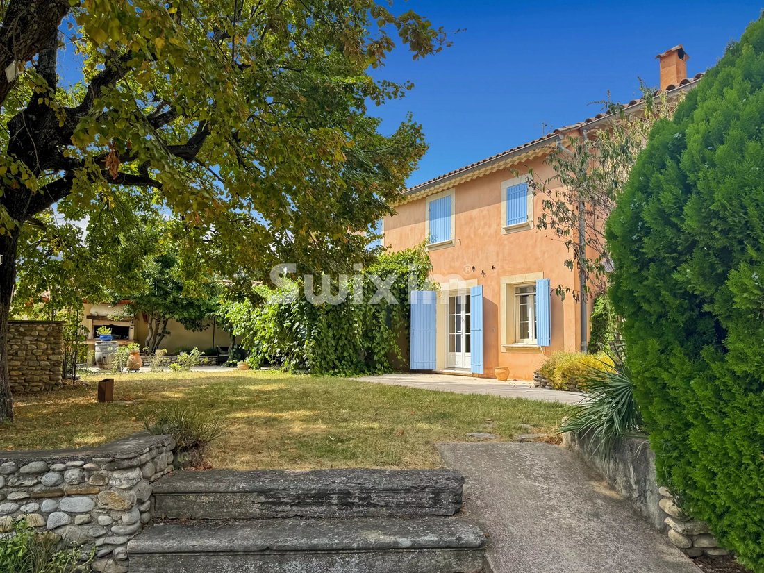Casa en Visan, Provenza-Alpes-Costa Azul, Francia 1 - 18717056