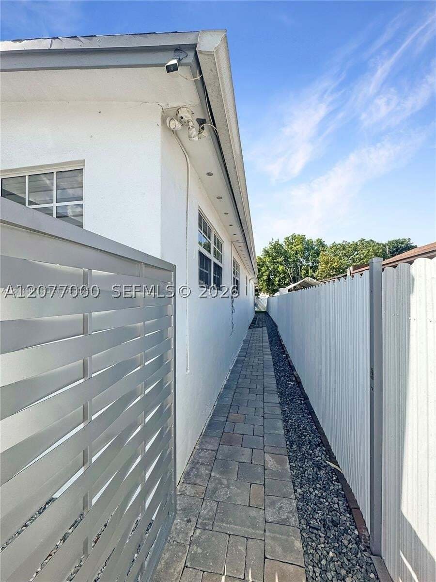 Maison à Hialeah, Floride, États-Unis 2 - 18719303