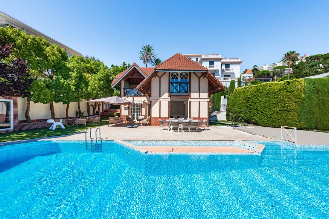 Haus in Saint Nicolas, Cannes, Frankreich 1 - 18719549
