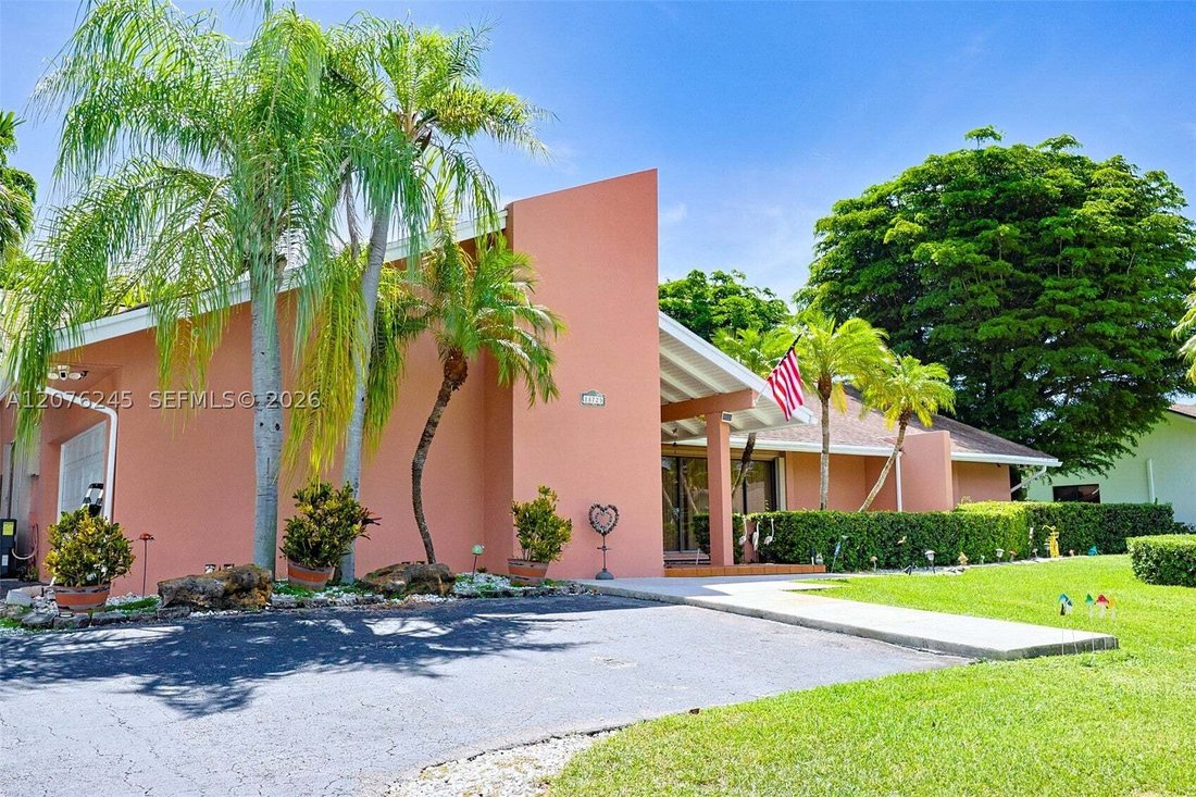 Haus in Cutler Bay, Florida, Vereinigte Staaten 2 - 18719357