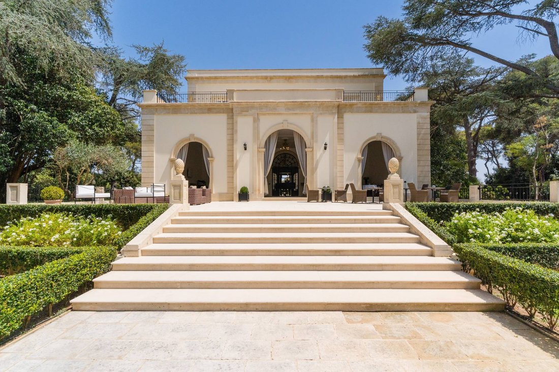 Villa in Arnesano, Apulia, Italy 3 - 18720016