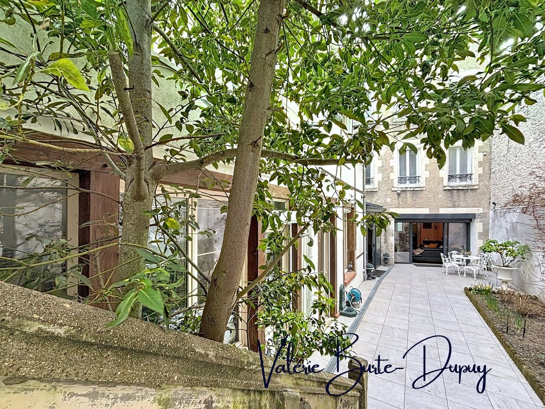 Maison à Bourgogne-Pasteur, Orléans, France 1 - 17721082