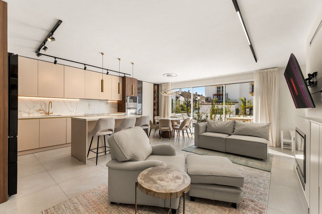 Villa in Estepona, Andalusia, Spain 5 - 18716785