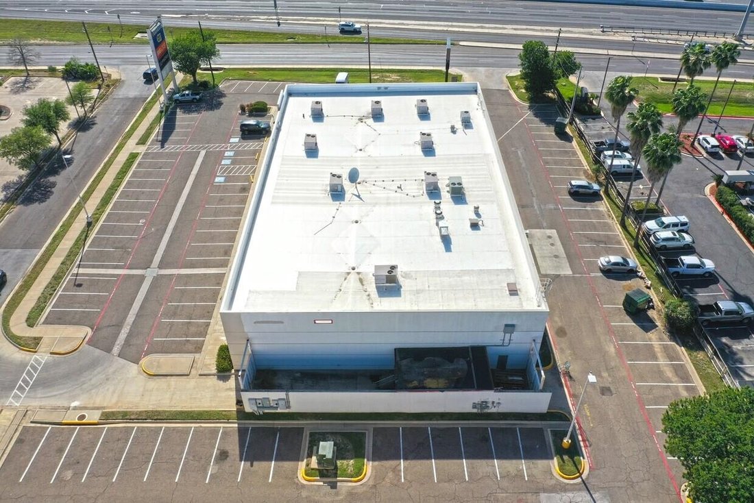 House in Laredo, Texas, United States 5 - 18718075