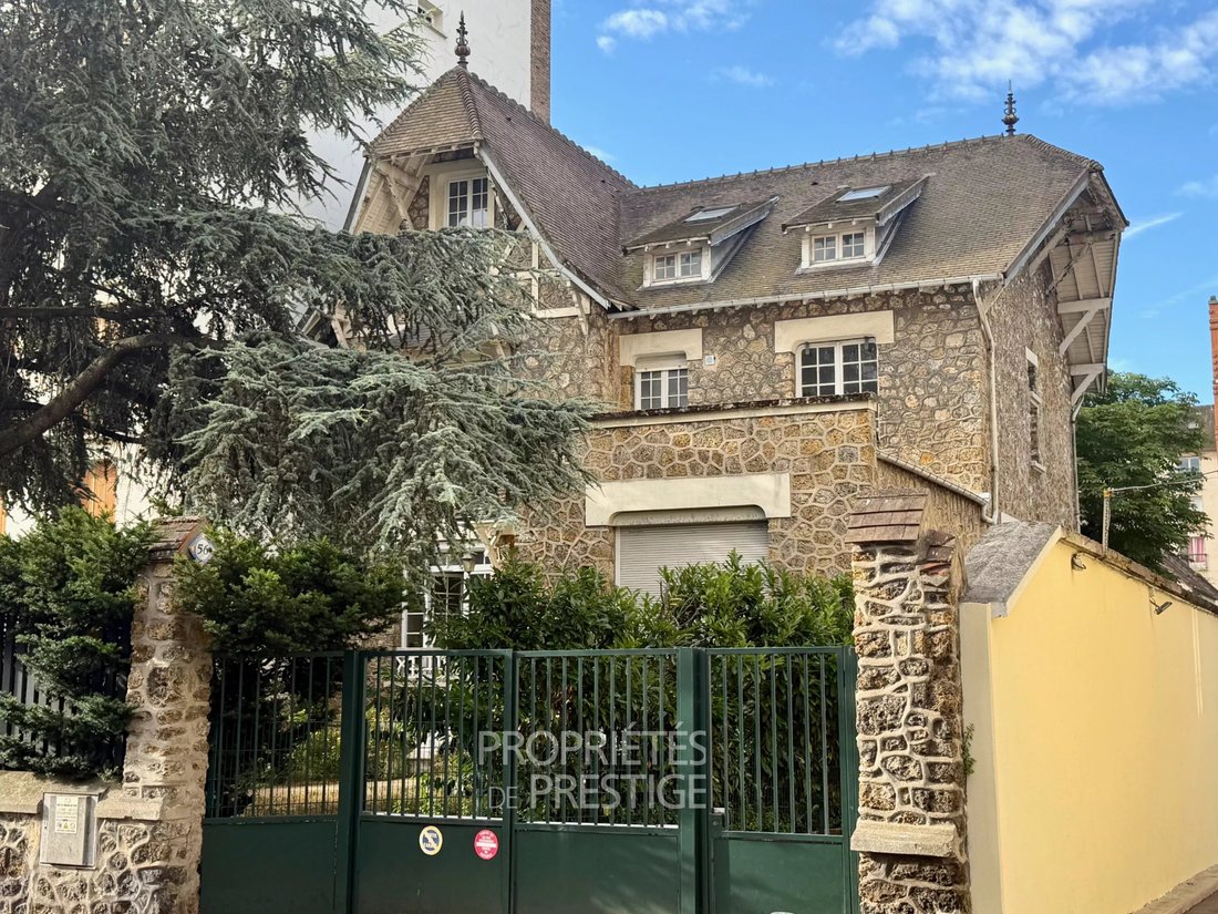 Casa a Agente Sarre-Centro-Les Vallées-La Garenne, Colombes, Francia 1 - 18717215