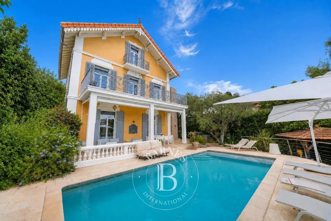 Villa a Cannes, Provenza-Alpi-Costa Azzurra, Francia 1 - 18681424