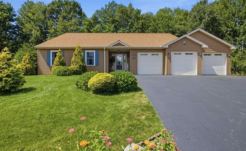House in Laconia, New Hampshire, United States 1