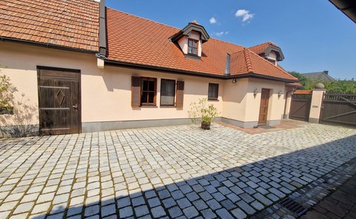 Maison à Ternitz, Basse-Autriche, Autriche 1