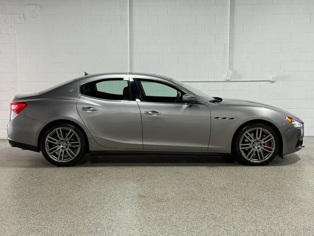 Sedan in Northbrook, IL, United States 5 - 18717527