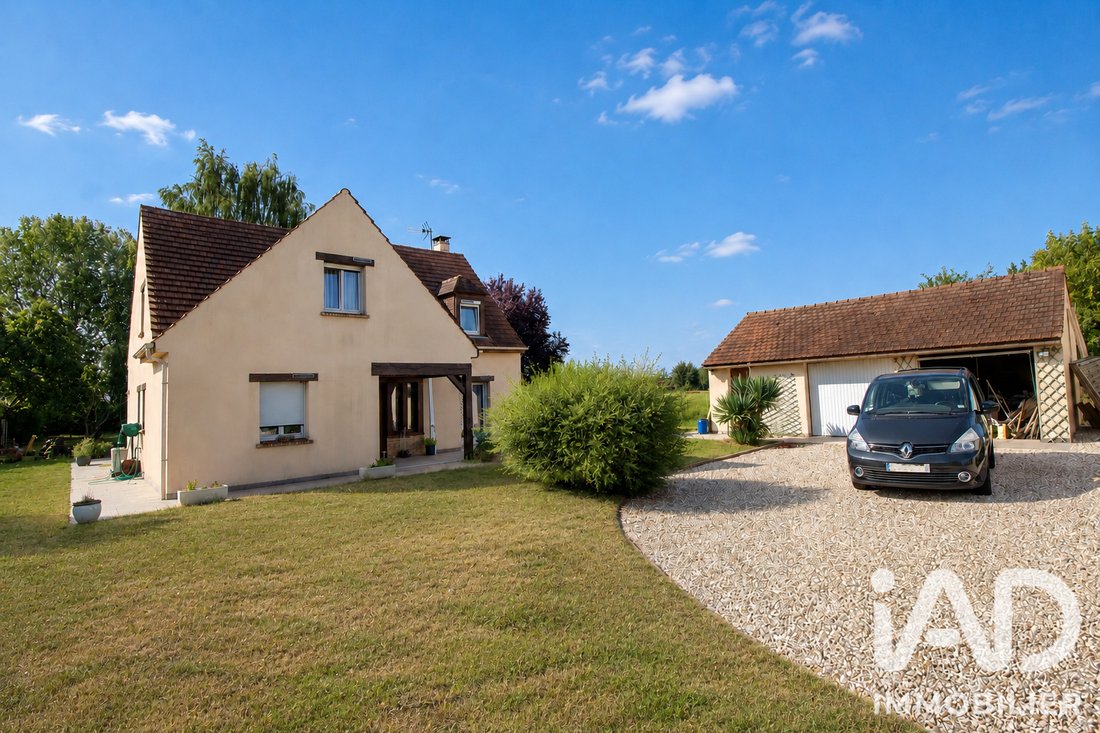 House in Richebourg, Ile-de-France, France 2 - 18717892