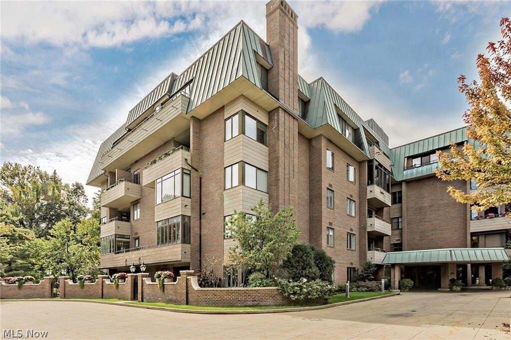 Condo in Pepper Pike, Ohio, United States 1 - 18718216