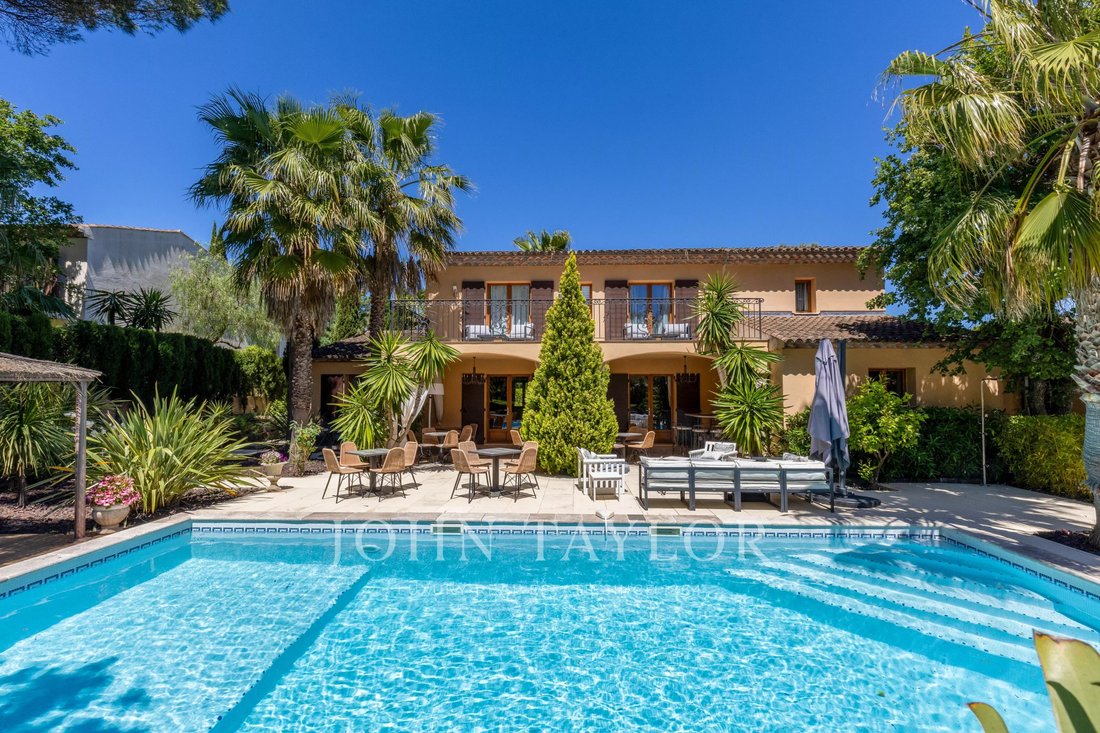 Villa in Grimaud, Provence-Alpes-Côte d'Azur, Frankreich 2 - 18328380