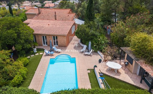 Villa in Les Plaines-Les Tasses, Saint-Raphaël, Frankreich 1