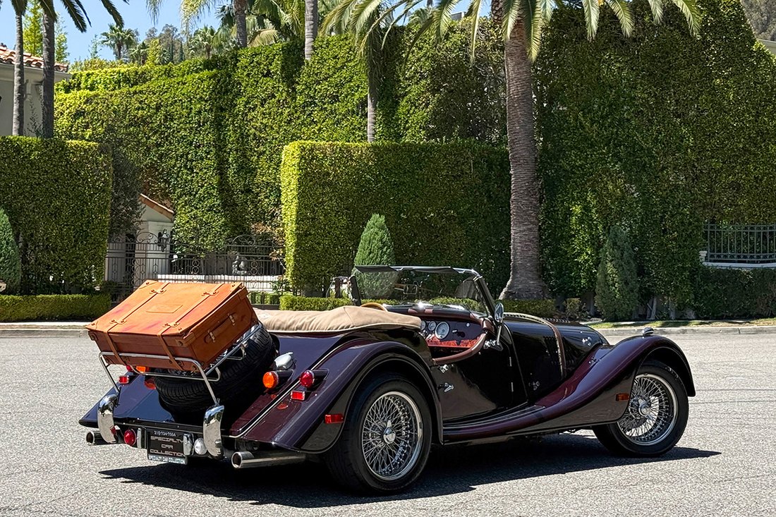 Roadster in West Hollywood, CA, United States 5 - 18717119