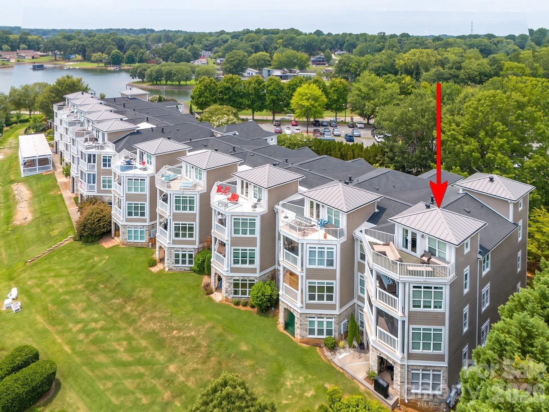 Condo in Mooresville, North Carolina, United States 5 - 18716261