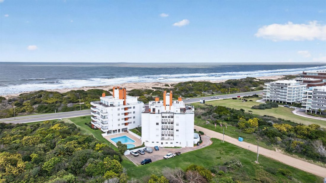 Apartment in Punta del Este, Maldonado Department, Uruguay 2 - 18719055