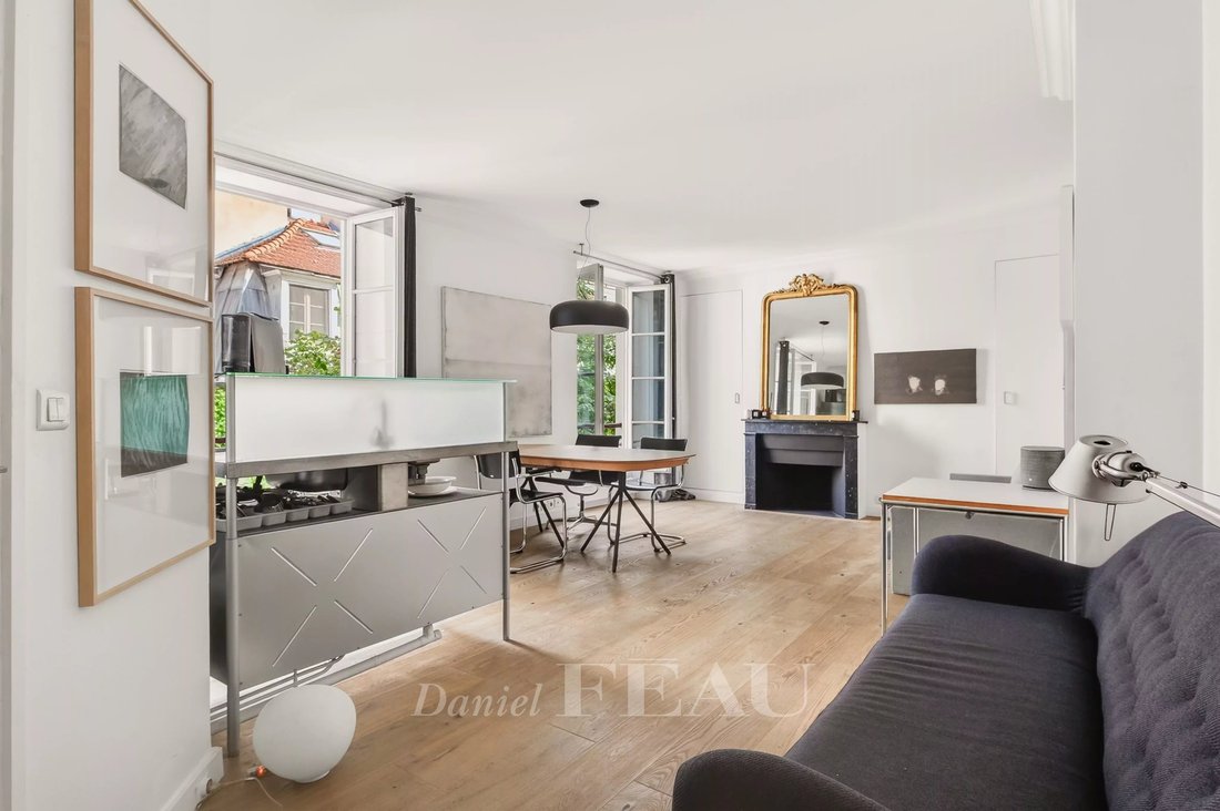 Apartment in Saint Gervais, Paris 4e Arrondissement, Paris 5 - 18716702