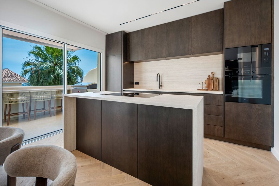 Penthouse in Puerto Banus, Marbella, Spain 3 - 18716893