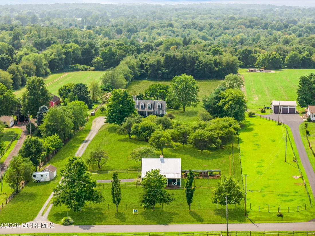 House in Upper Freehold, New Jersey, United States 5 - 18718318