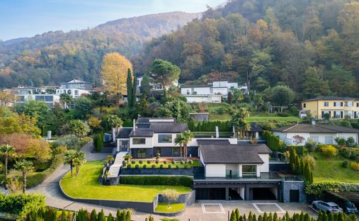 House in Brusino Arsizio, Ticino, Switzerland 1