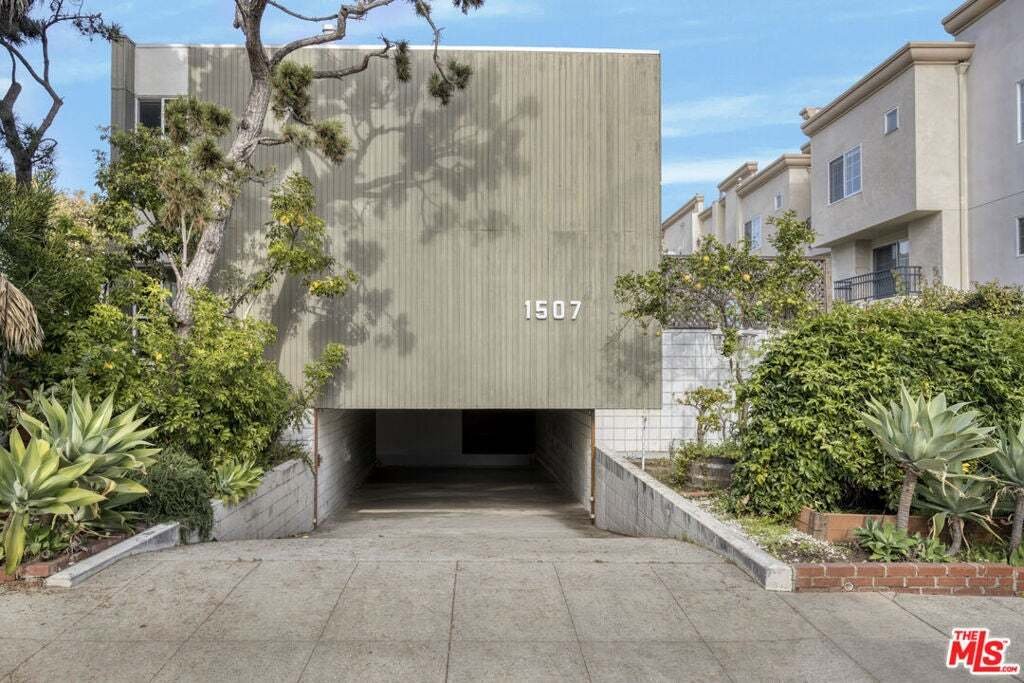 Santa Monica, California, United States 1 - 18718927