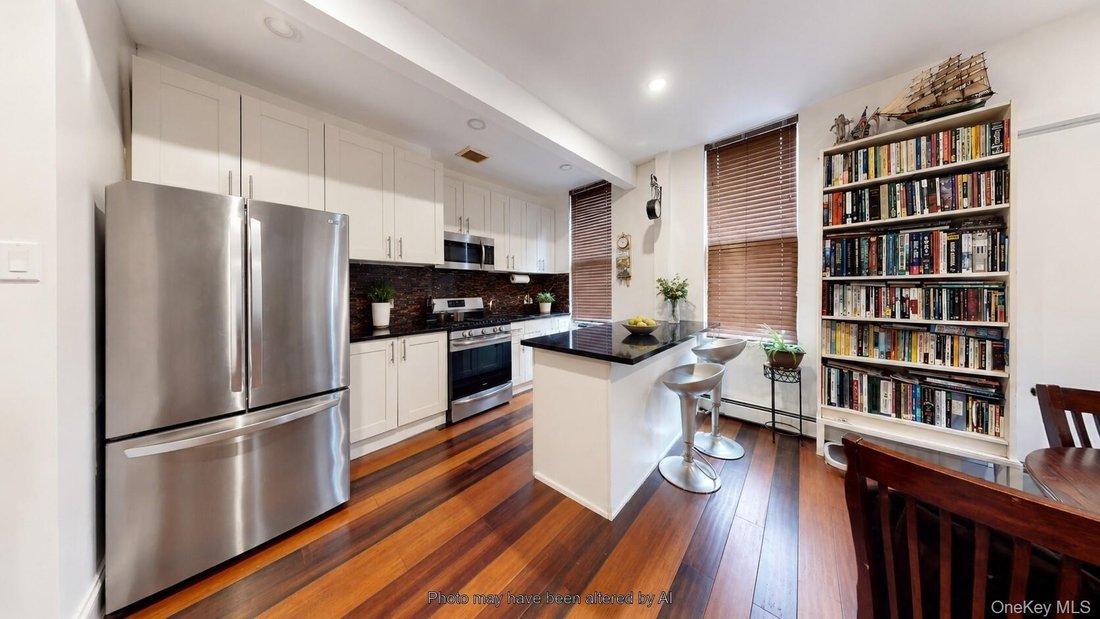 House in New York, New York, United States 4 - 18717983