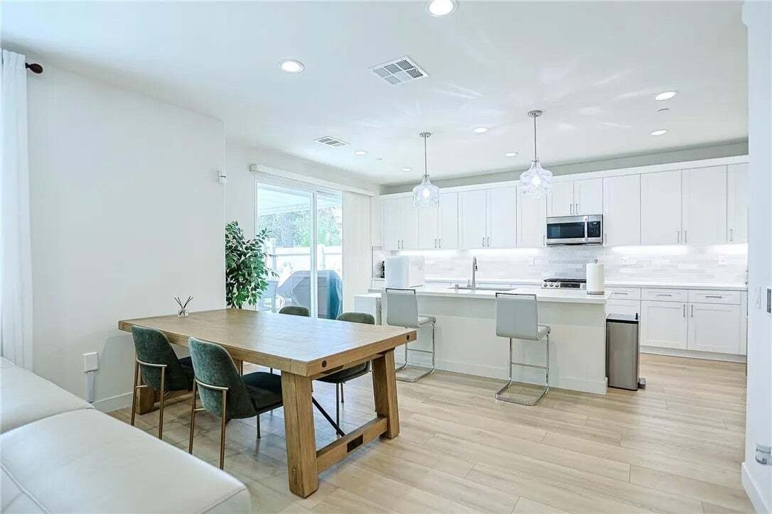 Condo in Whittier, California, United States 4 - 18715873