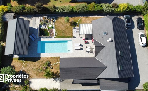 Villa a Vallières-sur-Fier, Auvergne-Rodano-Alpi, Francia 1