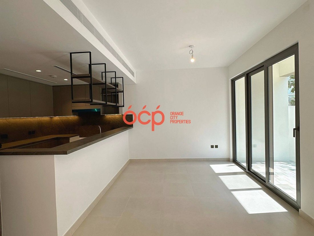 Villa in Tilal Al Ghaf, Dubai, United Arab Emirates 1 - 18716658