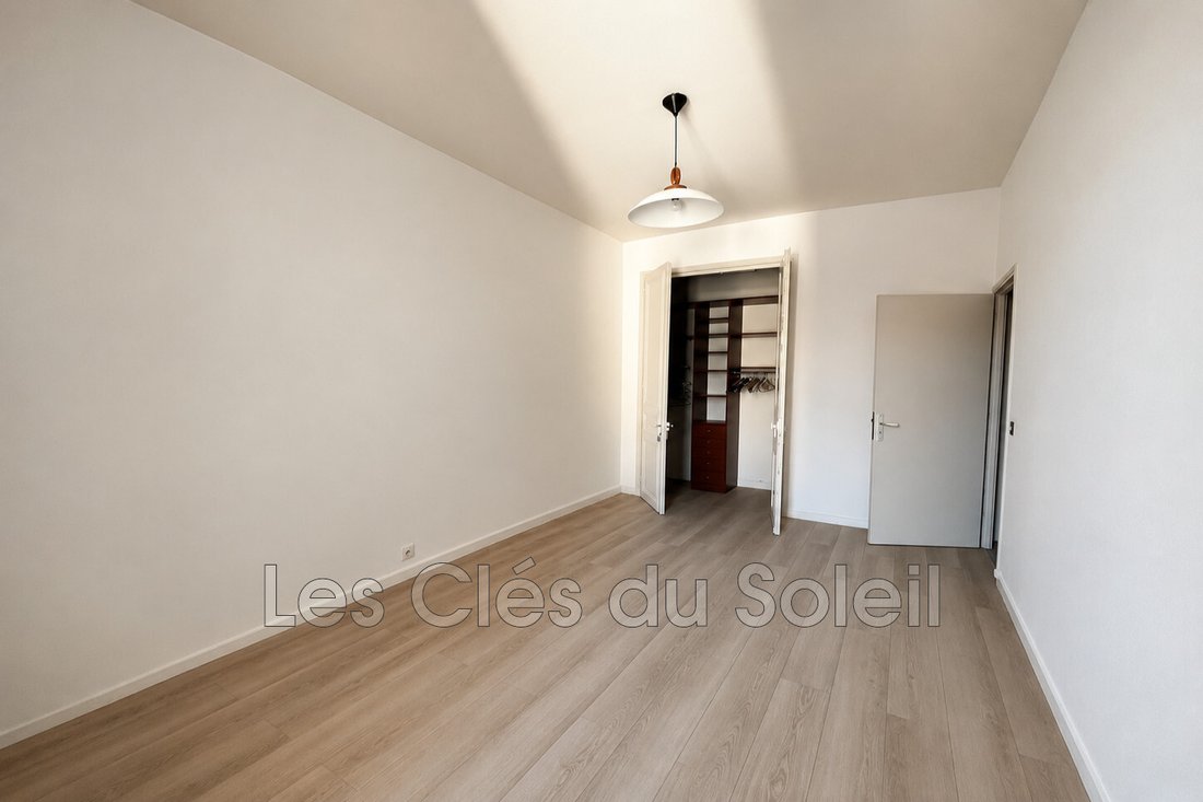 Apartment in Aguillon, Toulon, France 5 - 18716831