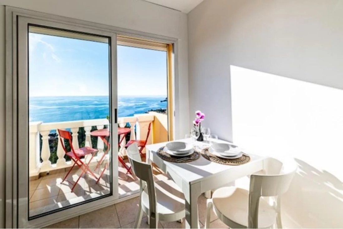 Apartment in Cabbe-Saint Roman, Roquebrune-Cap-Martin, France 4 - 18716778