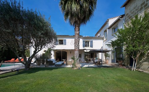Maison à Capouchiné, Nîmes, France 1