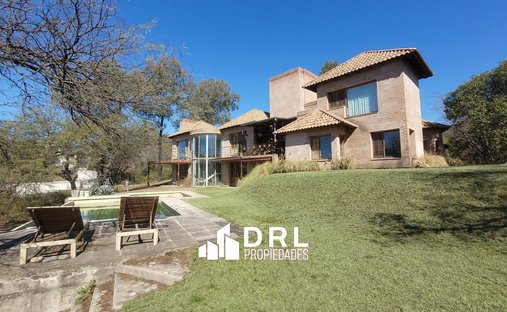 House in Córdoba, Cordoba, Argentina 1