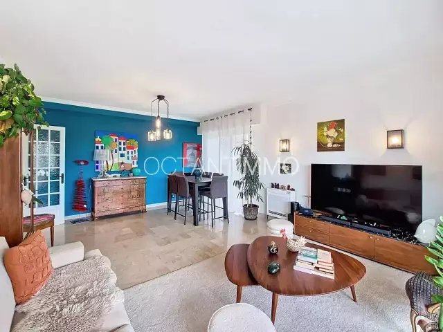 Appartamento a Les Bastides, Antibes, Francia 4 - 17865498