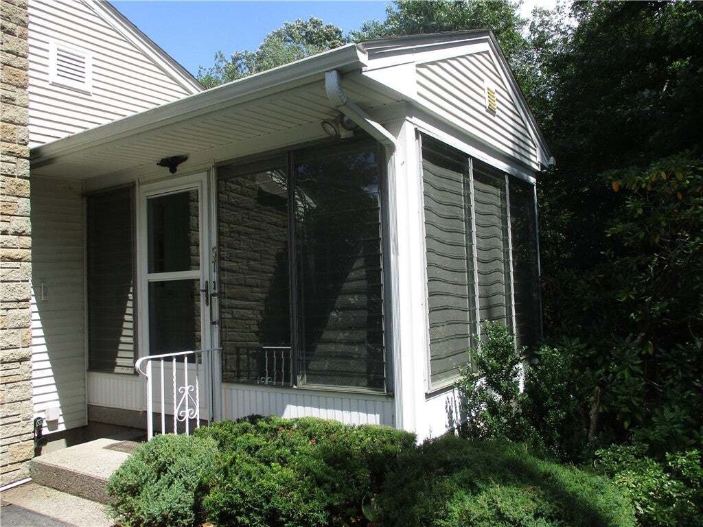 House in Cumberland, Rhode Island, United States 4 - 18718353
