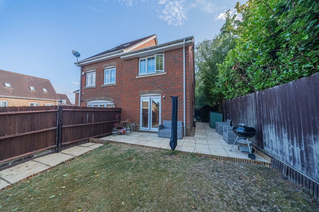 Haus in Haywards Heath, England 2 - 18719578