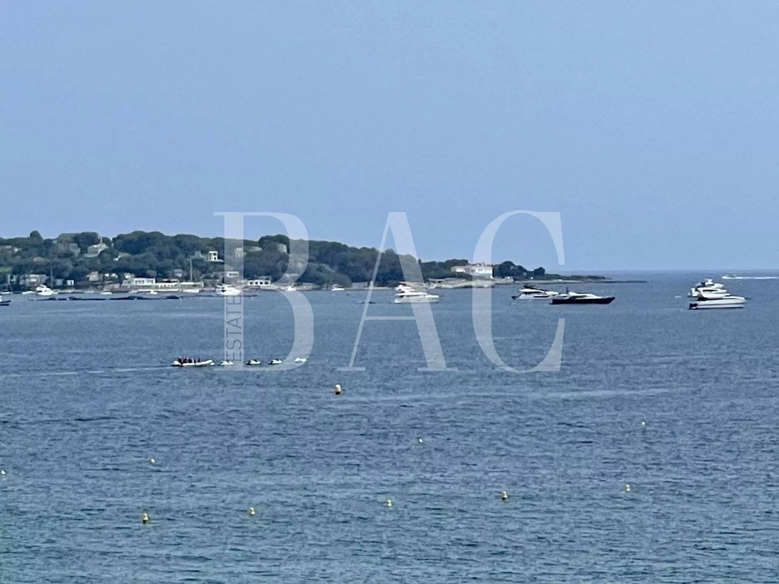 Appartamento a Fontmerle, Antibes, Francia 1 - 15622345
