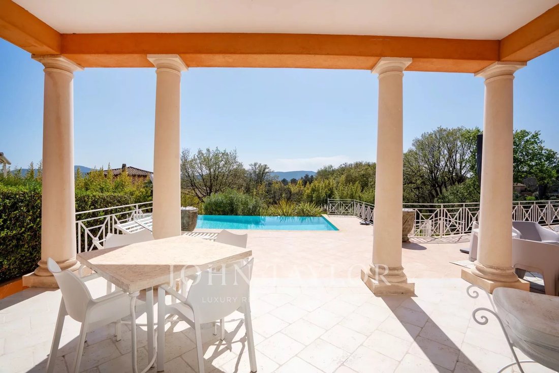 Villa en Grimaud, Provenza-Alpes-Costa Azul, Francia 3 - 15144031