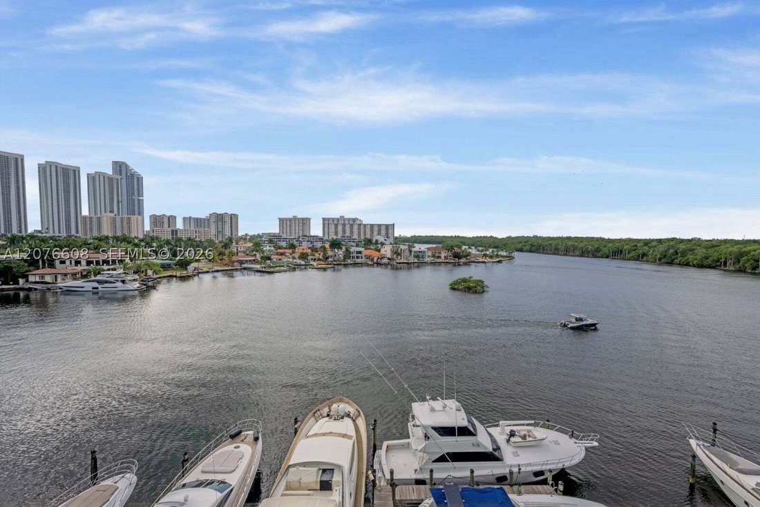 Condominio en Golden Beach, Florida, Estados Unidos 1 - 18719382