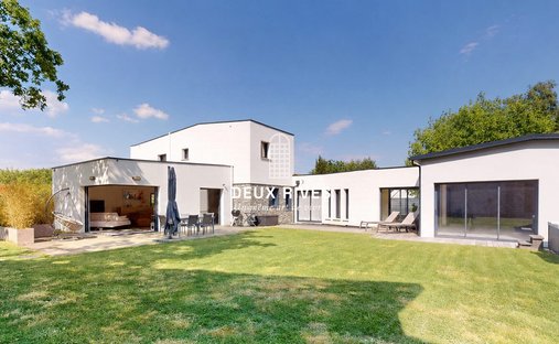 Haus in Est, Thouaré-sur-Loire, Frankreich 1