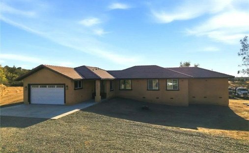 House in Nuevo, California, United States 1