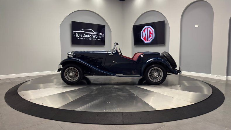 Body Off Restoration Incredible Color Combination Right Hand Drive! in Clearwater, United States 2 - 14061556