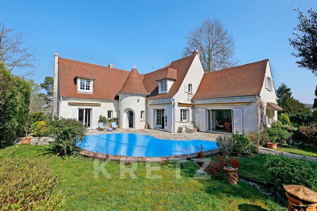 House in Marnes-la-Coquette, Ile-de-France, France 2 - 18717334