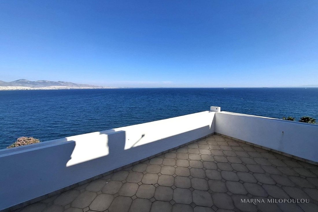 Apartment in 2nd District of Piraeus, Piraeus, Greece 1 - 18717428
