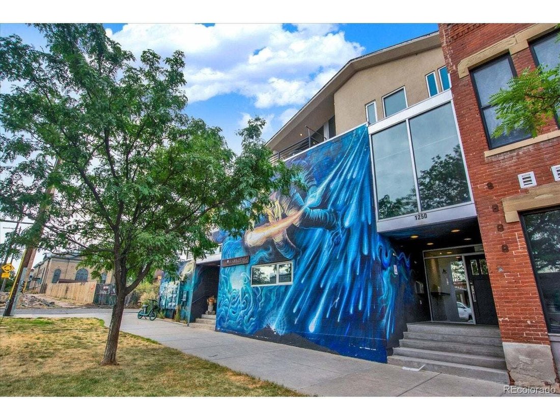 Condo in Denver, Colorado, United States 2 - 18718755