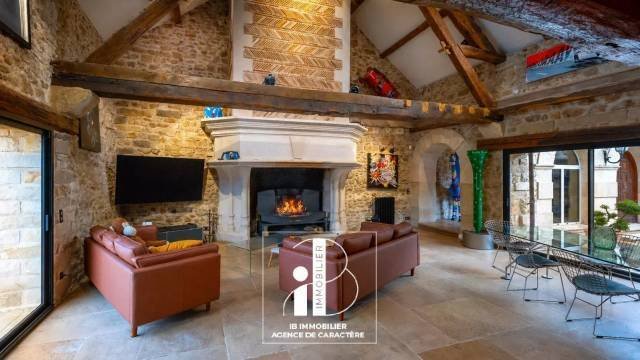 Estate in Fontainebleau, Ile-de-France, France 2 - 17042985