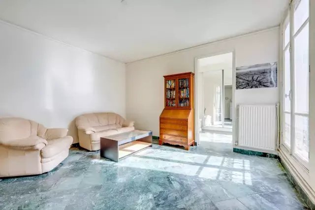Apartment in Saint Philippe du Roule, Paris 8e Arrondissement, Paris 3 - 18717395